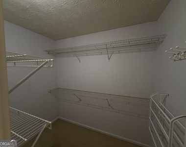 3897 Saddlecreek Drive - Photo Thumbnail 43