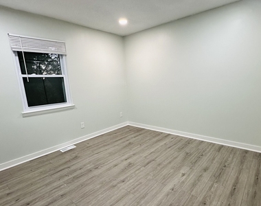 1258 Creekside Court Se - Photo Thumbnail 22