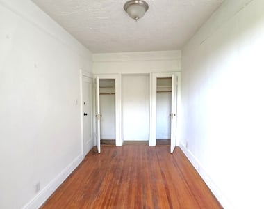 31-4 32nd Street - Photo Thumbnail 10