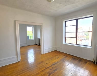 31-4 32nd Street - Photo Thumbnail 5