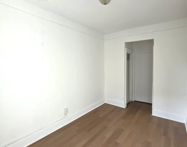 31-4 32nd Street - Photo Thumbnail 11