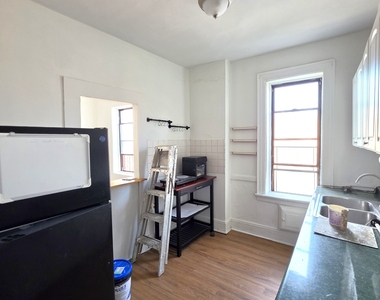 31-4 32nd Street - Photo Thumbnail 1