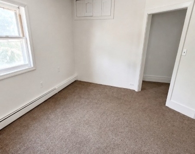 147 Meriline Ave - Photo Thumbnail 5