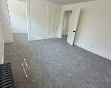 37 E Mcfarlan St - Photo Thumbnail 8