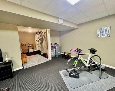 2 Hawthorne Pl - Photo Thumbnail 20