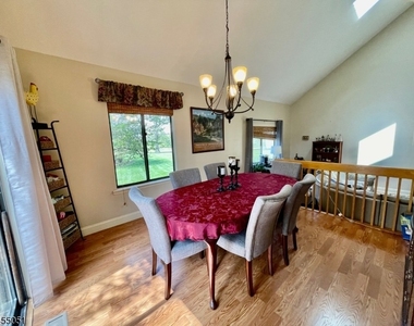 2 Hawthorne Pl - Photo Thumbnail 4