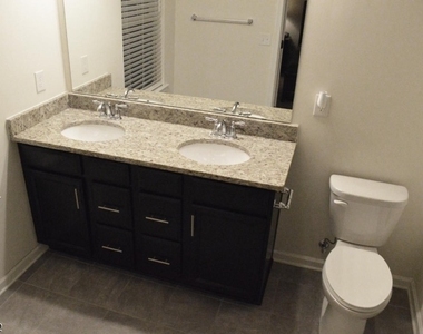80 Albert Ct - Photo Thumbnail 9