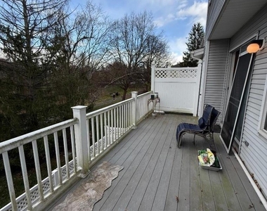 1902 Bayley Ct - Photo Thumbnail 14