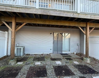 1902 Bayley Ct - Photo Thumbnail 40