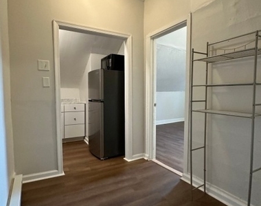 14 W Main St Apt B - Photo Thumbnail 8