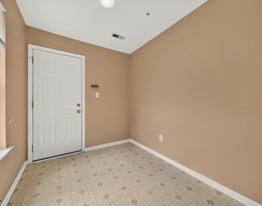4 Springholm Drive - Photo Thumbnail 6