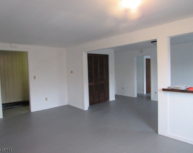 30 Frenchtown Rd - Photo Thumbnail 9