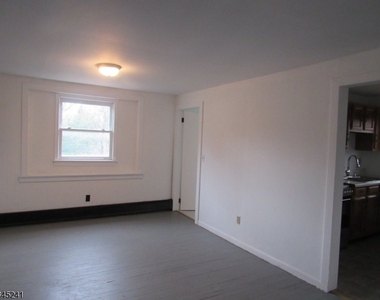30 Frenchtown Rd - Photo Thumbnail 8