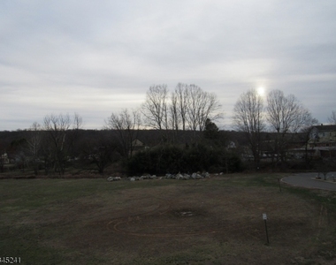 30 Frenchtown Rd - Photo Thumbnail 11