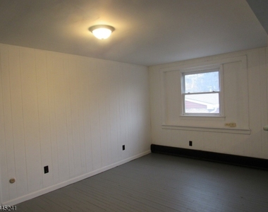 30 Frenchtown Rd - Photo Thumbnail 6