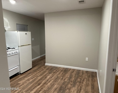 408 16th Avenue - Photo Thumbnail 7