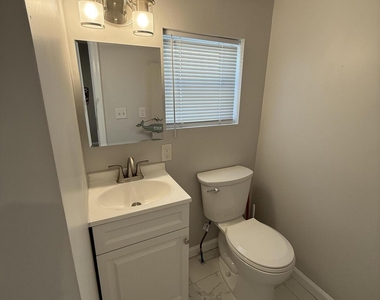 408 16th Avenue - Photo Thumbnail 3