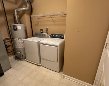 566 St Andrews Place - Photo Thumbnail 21