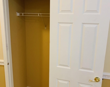 566 St Andrews Place - Photo Thumbnail 19