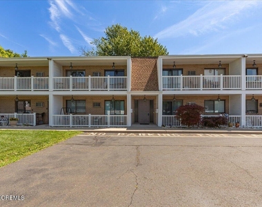 119 Avery Avenue - Photo Thumbnail 13