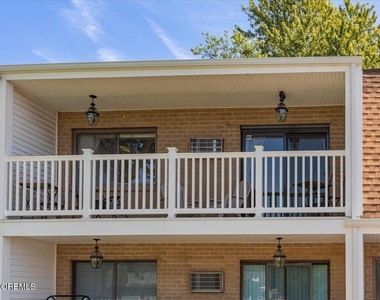 119 Avery Avenue - Photo Thumbnail 16