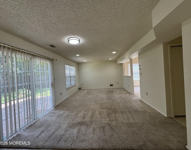 3 Longbrook Lane - Photo Thumbnail 11