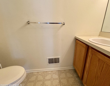 3 Longbrook Lane - Photo Thumbnail 12