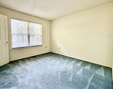 3 Longbrook Lane - Photo Thumbnail 19