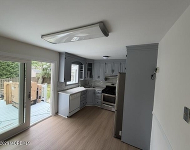 205 Whalepond Road - Photo Thumbnail 1