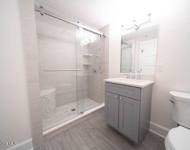 1125 E Ocean Avenue - Photo Thumbnail 9