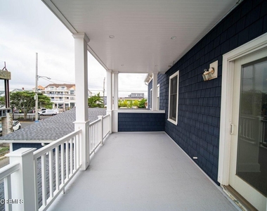 1125 E Ocean Avenue - Photo Thumbnail 11