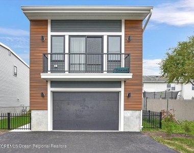1140 Springwood Avenue - Photo Thumbnail 2