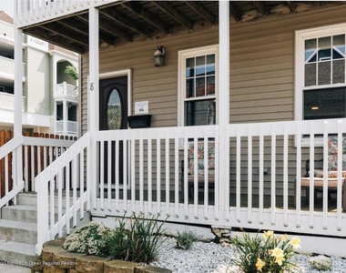 8 Surf Street - Photo Thumbnail 1