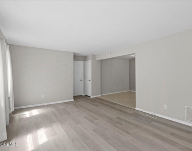 601 Mistletoe Avenue - Photo Thumbnail 1