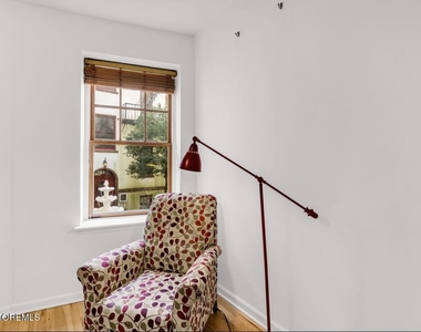 218 2nd Avenue - Photo Thumbnail 9
