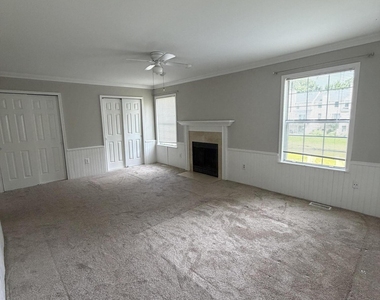 155 Tanglewood Place - Photo Thumbnail 7