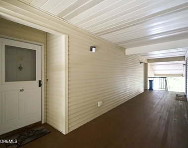 231 Atlantic Street - Photo Thumbnail 4
