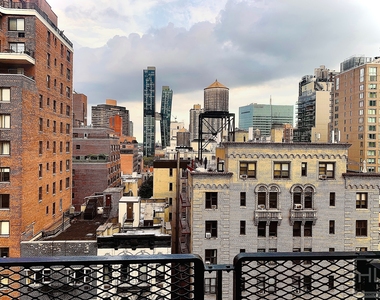 East 35 Street - Photo Thumbnail 3