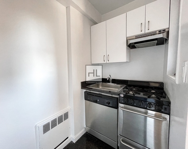 East 35 Street - Photo Thumbnail 2