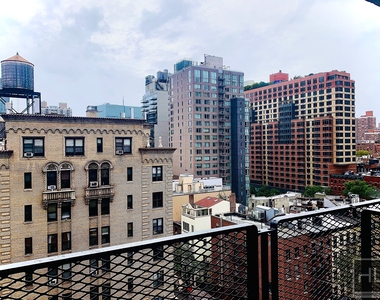 East 35 Street - Photo Thumbnail 4