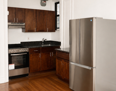 Tiemann Place - Photo Thumbnail 3