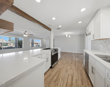 9603 W Purdue Avenue - Photo Thumbnail 6