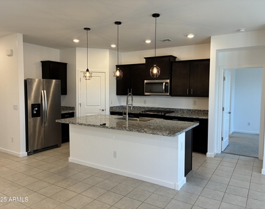 19913 W Palo Verde Drive - Photo Thumbnail 15