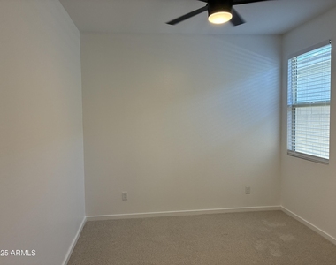 19913 W Palo Verde Drive - Photo Thumbnail 29
