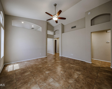 20002 N 14th Avenue - Photo Thumbnail 3