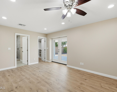 2329 E Enrose Street - Photo Thumbnail 22