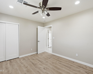 2329 E Enrose Street - Photo Thumbnail 18