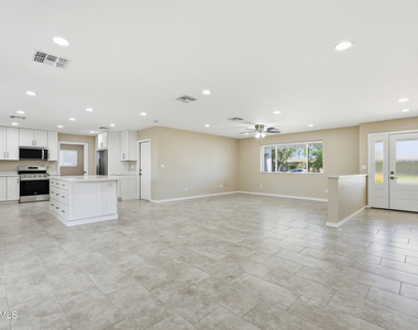 2329 E Enrose Street - Photo Thumbnail 15