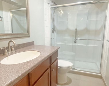 2340 E Turney Avenue - Photo Thumbnail 13