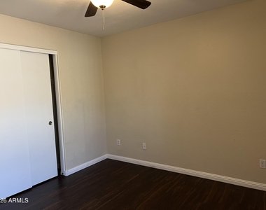 25822 W Satellite Lane - Photo Thumbnail 9